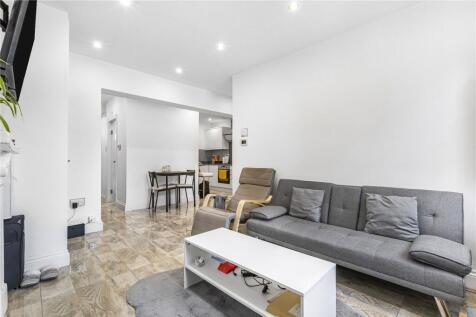 Reception/Kitchen
