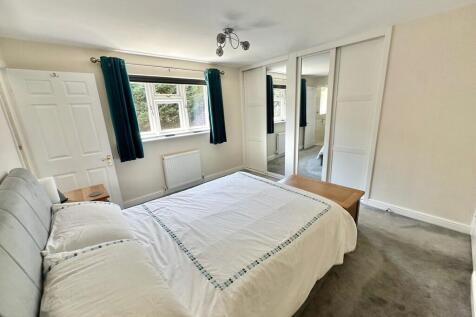 IMG-20250718-WA00...