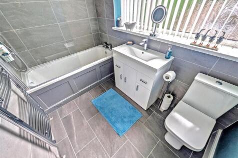 Bathroom.jpeg