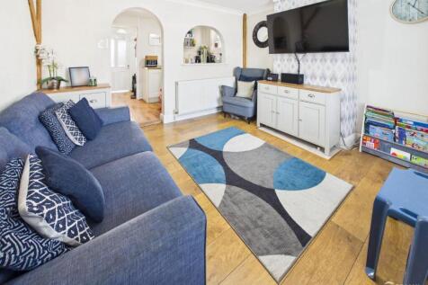 Living Room.jpg
