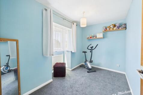 CAM02773G0-PR0297-STILL005