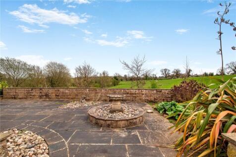 Patio/Water Feature