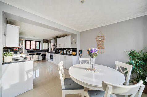 137285214690336e17b851