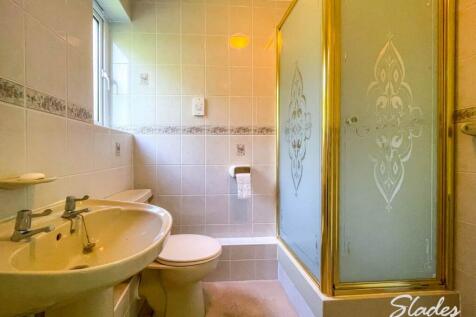 5 byron second bedro