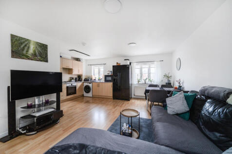 1386127-8-692d6ca...