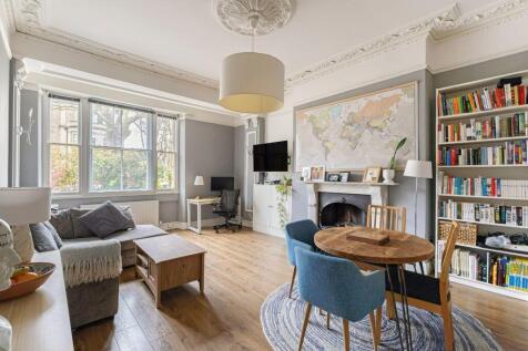 Living/dining room