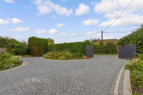 Driveway/Parking