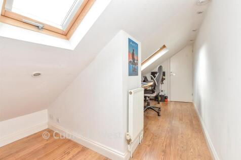 Loft Room 2