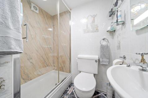 Downstairs Shower Room.jpg