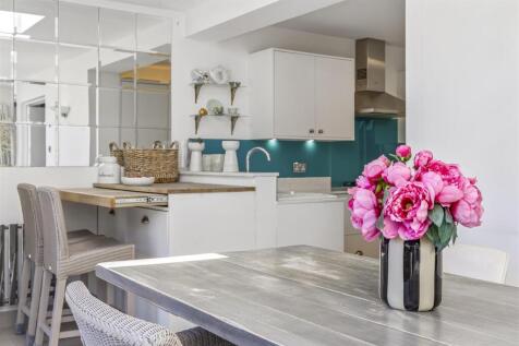 Brookside Close, 3 _015.JPG