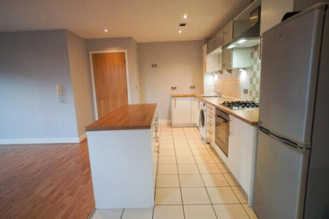 3 Bedroom Flat in CH1 3AG