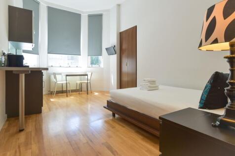 STUDENT FRIENDLY SELF CONTAINED STUDIO. ALL BILLS (except for Council Tax) included. Open plan fully furnished studio with kitchenette private en-suite bathroom. AVAILABLE 21 SEPTEMBER 2026.