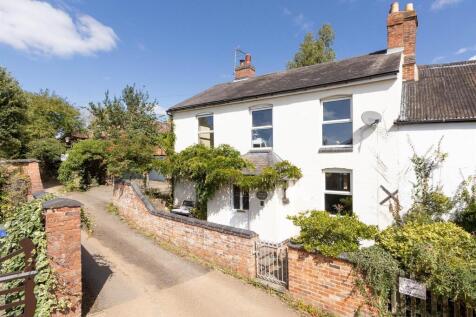 3 Harborough Road, Clipston