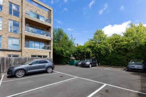 110818_Apartment-...