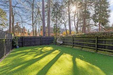 104556_4 Queensbury Gardens-25.jpg