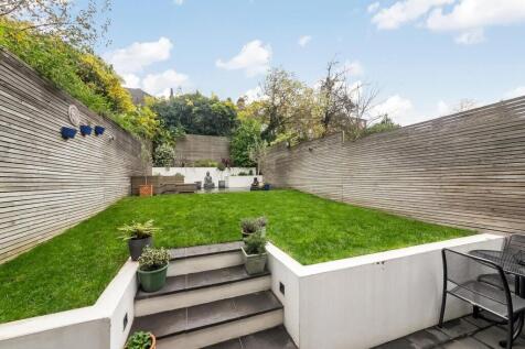 2 bed, 2 bath Apartment in manchester - Photo 3