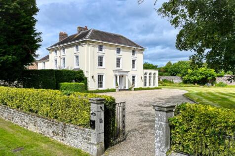 Eardington Manor-01.jpg