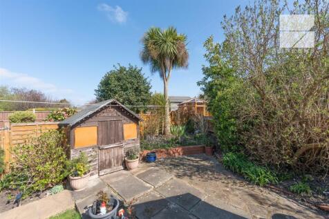 252 Hale End Road_0047.jpg