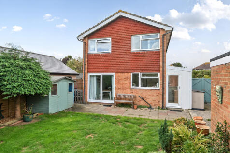 1349285-5-68c3fe1...