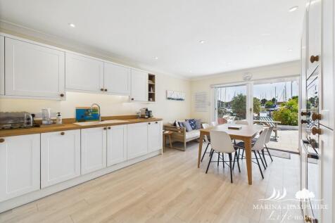 CAM03691G0-PR0051...