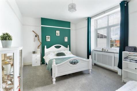 Bedroom 2.jpg