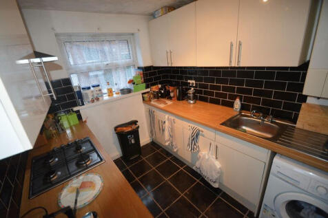 5 Bedroom House in LS6 1NA