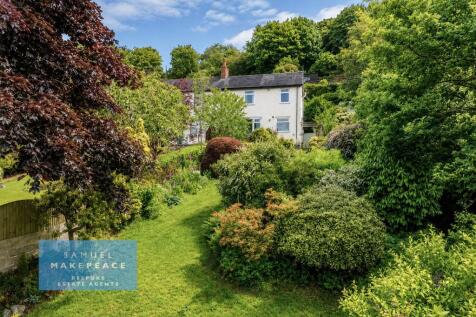 Stunning Two Bedroom Semi Detached Property with
