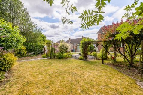11 Balmoral Avenue (Spalding)-13