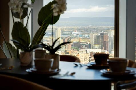 2 bed, 3 bath Apartment in Manchester - Photo 44