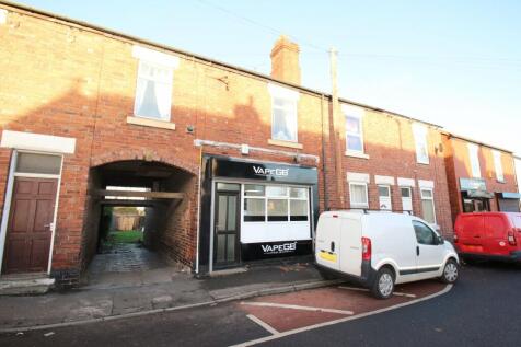 Shop to rent in rawmarsh