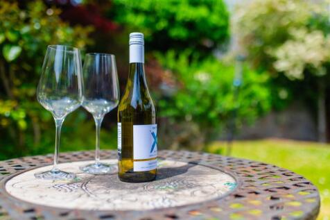 Award-winning Media team on EVERY Listing__3