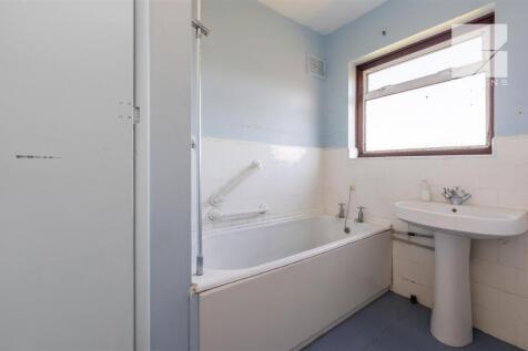 9 Brookhouse Gardens_0036.jpg