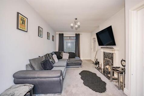 15 Mclean Place Dundee-2.JPG