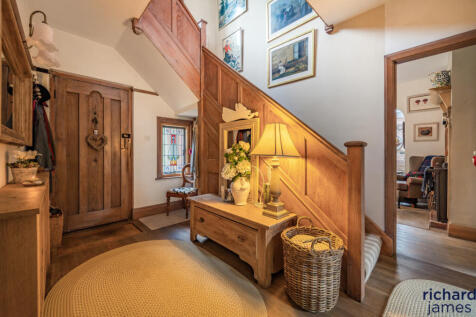 845af70e-5457-428...