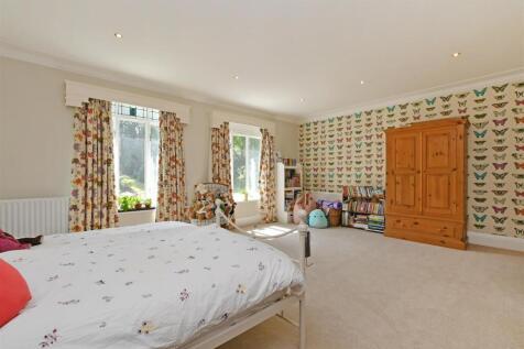 8 bed, 5 bath Detached in Sheffield - Photo 28