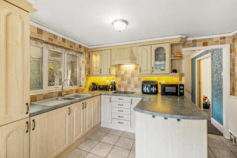 338 Cricklewood (Kirton End)-16.jpg