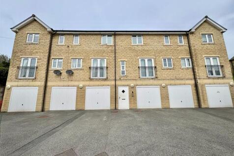 Bramleys Estate Agents - Longley Gardens, Greetlan