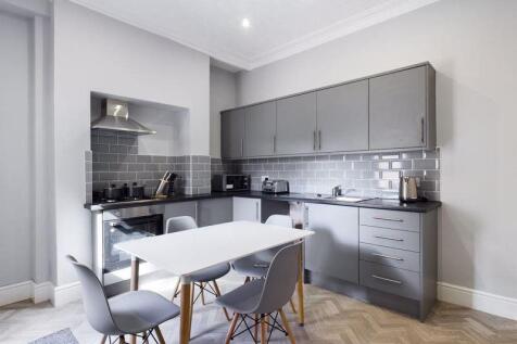 4 Bedroom House in TS1 4BD