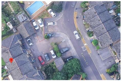 6 Bayliss Close N21.jpg