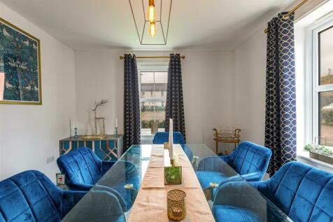 22 Knoll Park Place Galashiels 14.JPG