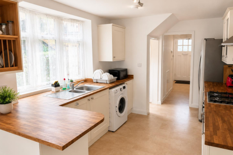 Kitchen.PNG
