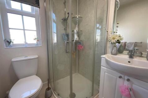 En Suite Shower Room