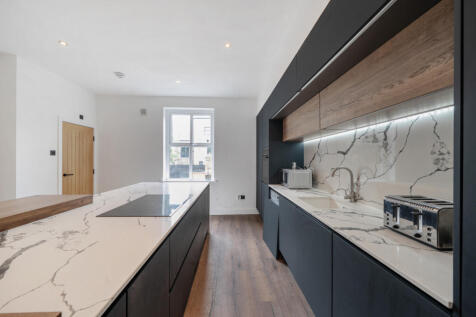 1319192-3-6867d92...