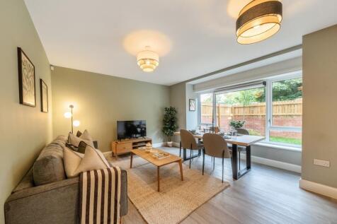 This spacious terraced house offers four double bedrooms, two bathrooms, and a reception room. The property features a modern kitchen and a private garden, ideal for outdoor enjoyment. Located on Balf