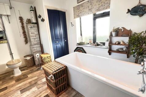 Bathroom/Shower Room