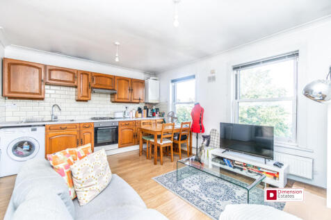 A delightful one bedroom third floor flat set on bustling Kingsland Road E8 and forming part of a period property. Located just a stroll away from Haggerston and Dalston Station and moments from vibra