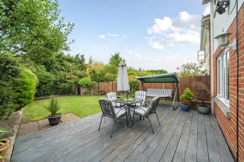 1330752-18-689097...