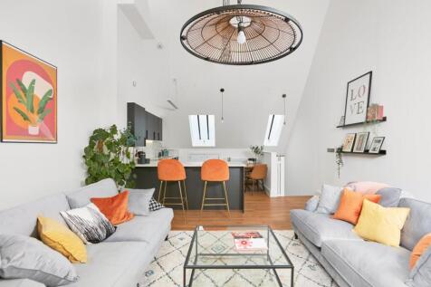 JAJ_2024_11_15_Choc_Fac_(0003) (1).jpg