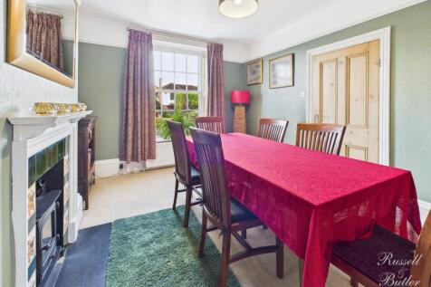 CAM01995G0-PR0357-STILL003