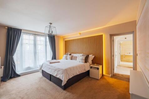 2 George Drive-63.jpg